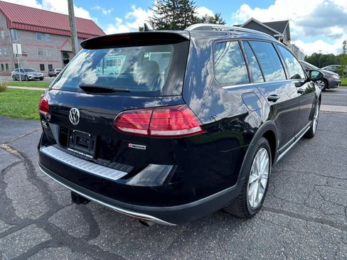 Used 2019 Volkswagen Golf Alltrack SE AWD/4WD image 5