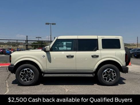 New 2026 Ford Bronco Outer Banks AWD/4WD image 2