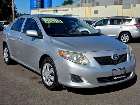 Used 2009 Toyota Corolla LE FWD image 1