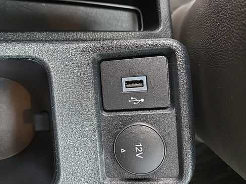 Used 2021 Ford Transit Connect XL image 44