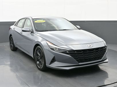 Used 2022 Hyundai Elantra SEL w/ Cargo Package