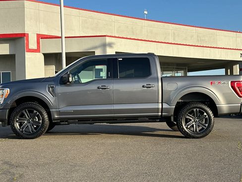 Used 2022 Ford F150 XLT w/ Equipment Group 302A High image 9