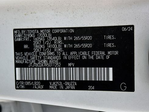 Used 2024 Lexus GX 550 w/ Accessory Package (2T) image 31