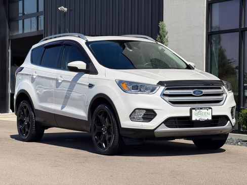 Used 2019 Ford Escape Titanium AWD/4WD image 4