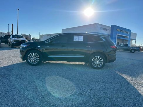 Used 2021 Buick Enclave Premium w/ Sun and Sites Package image 7