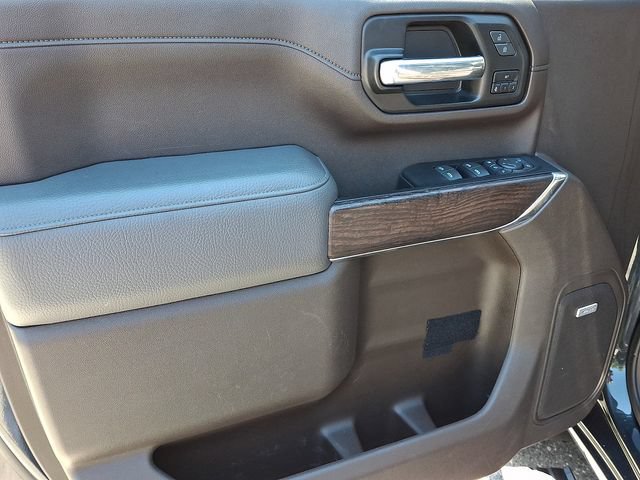 Used 2022 GMC Sierra 3500 Denali w/ Denali Ultimate Package AWD/4WD image 12