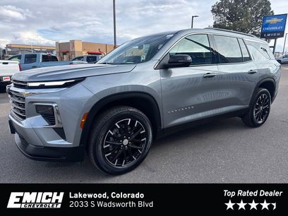 Used 2025 Chevrolet Traverse LT w/ Sun and Wheel Package