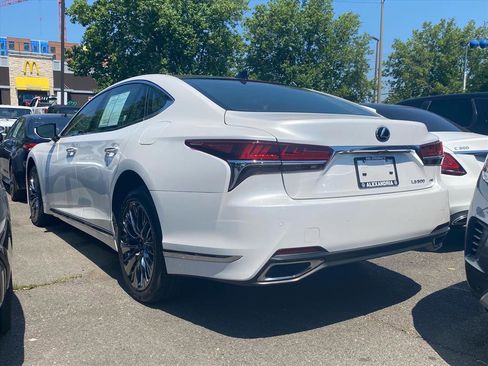 Used 2018 Lexus LS 500 AWD w/ Luxury Package image 2