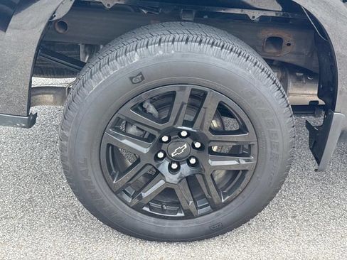 Used 2024 Chevrolet Silverado 1500 Custom AWD/4WD image 11