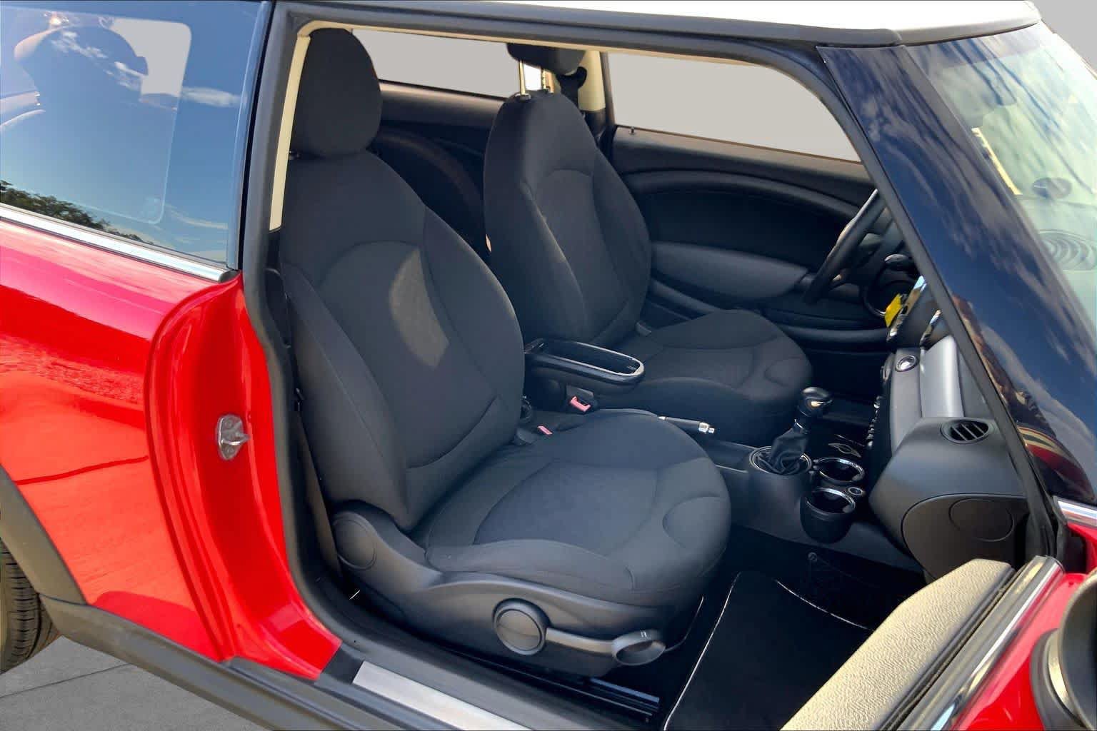 Used 2012 MINI Cooper Hardtop FWD image 8