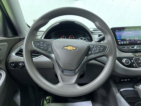 Used 2020 Chevrolet Malibu LS w/ Driver Confidence Package II FWD image 19