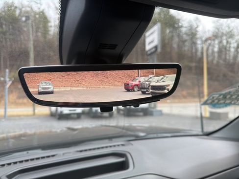 Used 2022 GMC Sierra 3500 Denali w/ Denali Ultimate Package image 25