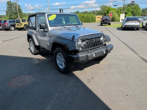 Used 2015 Jeep Wrangler Sport w/ Quick Order Package 23S AWD/4WD image 11