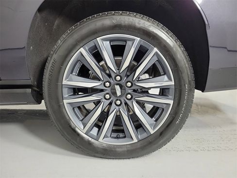 Used 2023 Cadillac Escalade ESV Sport Platinum w/ Heavy-Duty Trailer Package image 10