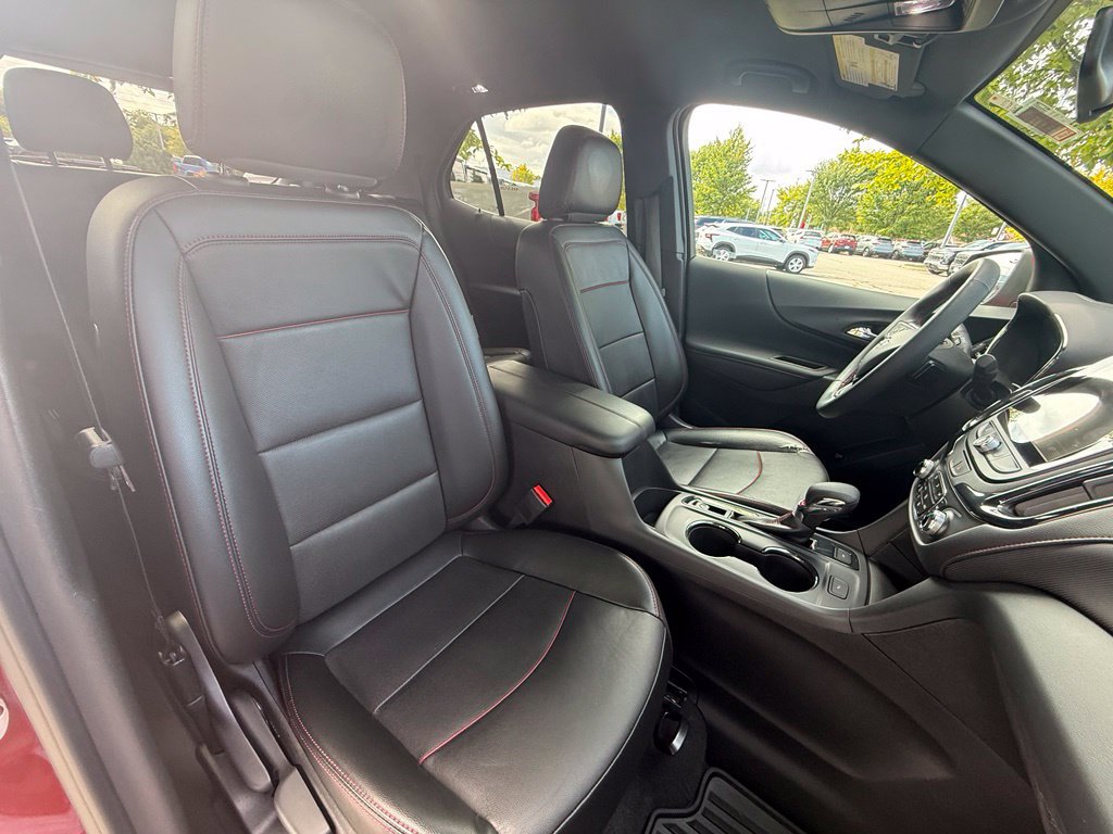 Used 2023 Chevrolet Equinox RS w/ RS Leather Package AWD/4WD image 25
