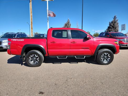 Used 2021 Toyota Tacoma TRD Off-Road w/ Technology Package image 2