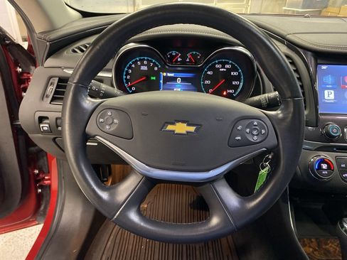 Used 2014 Chevrolet Impala LT image 16