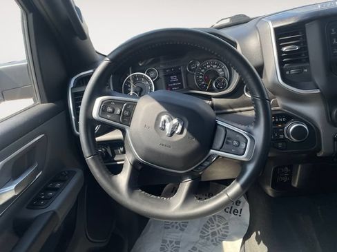 Used 2022 RAM 1500 Big Horn AWD/4WD image 12