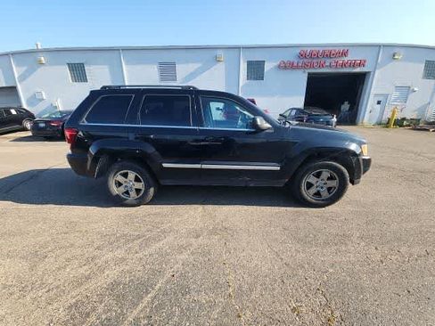 Used 2007 Jeep Grand Cherokee Limited w/ Trailer Tow Group IV AWD/4WD image 11