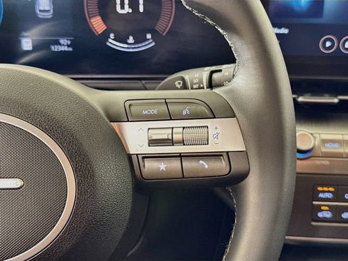 Certified 2024 Hyundai Kona SEL FWD image 18