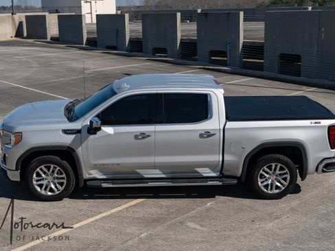 Used 2021 GMC Sierra 1500 SLT w/ SLT Convenience Package image 30