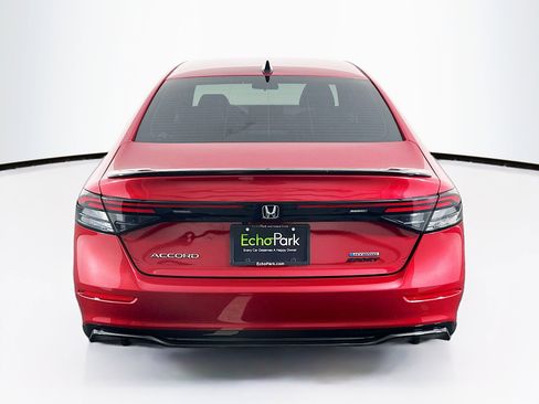 Used 2024 Honda Accord Sport image 7