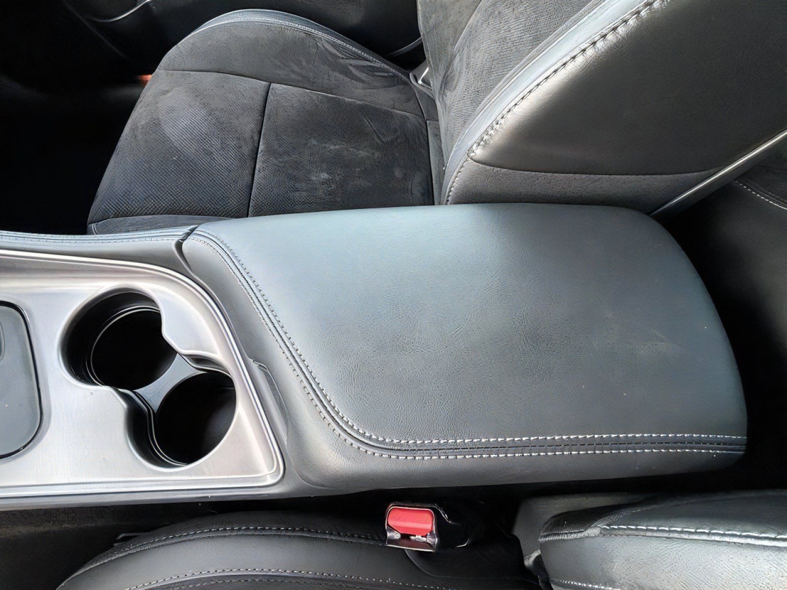 Used 2023 Dodge Challenger R/T Scat Pack RWD image 17