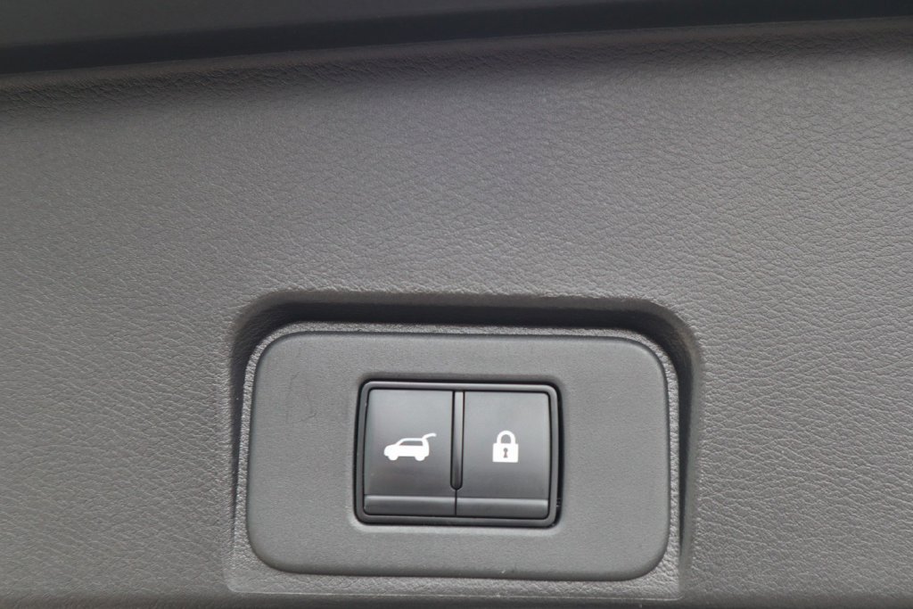 Certified 2025 Nissan Rogue SV AWD/4WD image 29