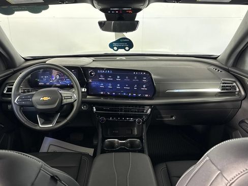 Certified 2026 Chevrolet Traverse LT w/ Driver Confidence Package AWD/4WD image 30