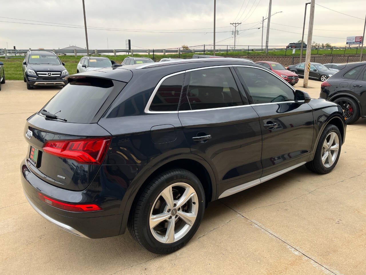 Used 2020 Audi Q5 2.0T Premium Plus w/ Premium Plus Package AWD/4WD image 5