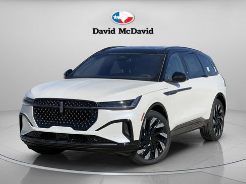 New 2026 Lincoln Nautilus Reserve image 1