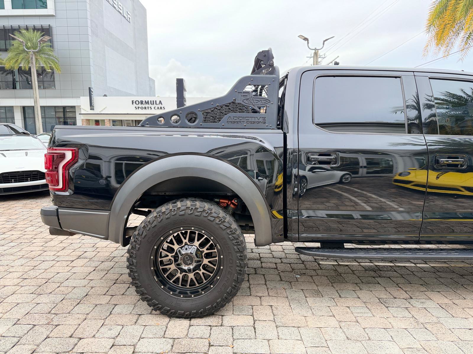 Used 2019 Ford F150 Raptor w/ Equipment Group 802A Luxury AWD/4WD image 23
