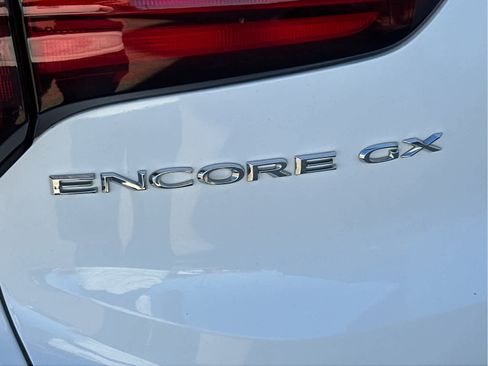 Used 2021 Buick Encore GX Select image 16