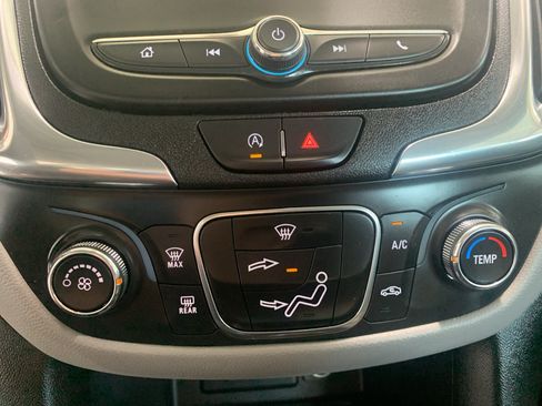 Used 2024 Chevrolet Equinox LS FWD image 23