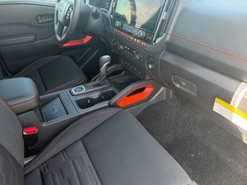 New 2026 Nissan Frontier PRO-4X w/ Pro-4x Convenience Package image 10