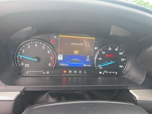 Used 2023 Ford Explorer XLT w/ Equipment Group 202A AWD/4WD image 14
