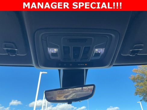 Certified 2022 GMC Sierra 2500 Denali w/ Denali Black Diamond Edition image 41