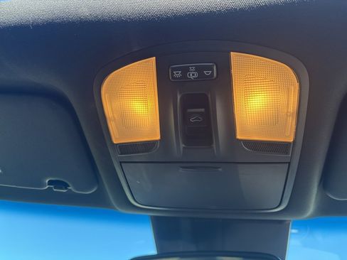 Used 2020 Hyundai Veloster 2.0 Premium image 24