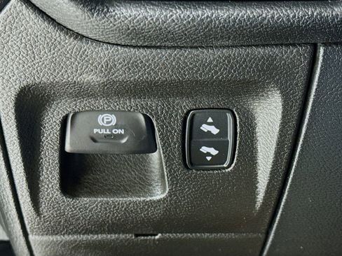 Used 2022 RAM 1500 Sport image 8