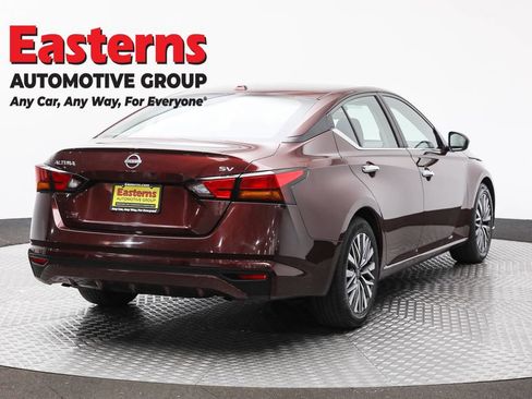 Used 2023 Nissan Altima 2.5 SV image 5