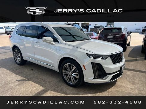 Used 2024 Cadillac XT6 Premium Luxury w/ LPO, Floor Liner Package FWD image 2