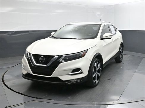 Used 2022 Nissan Rogue Sport SL w/ Premium Package image 30