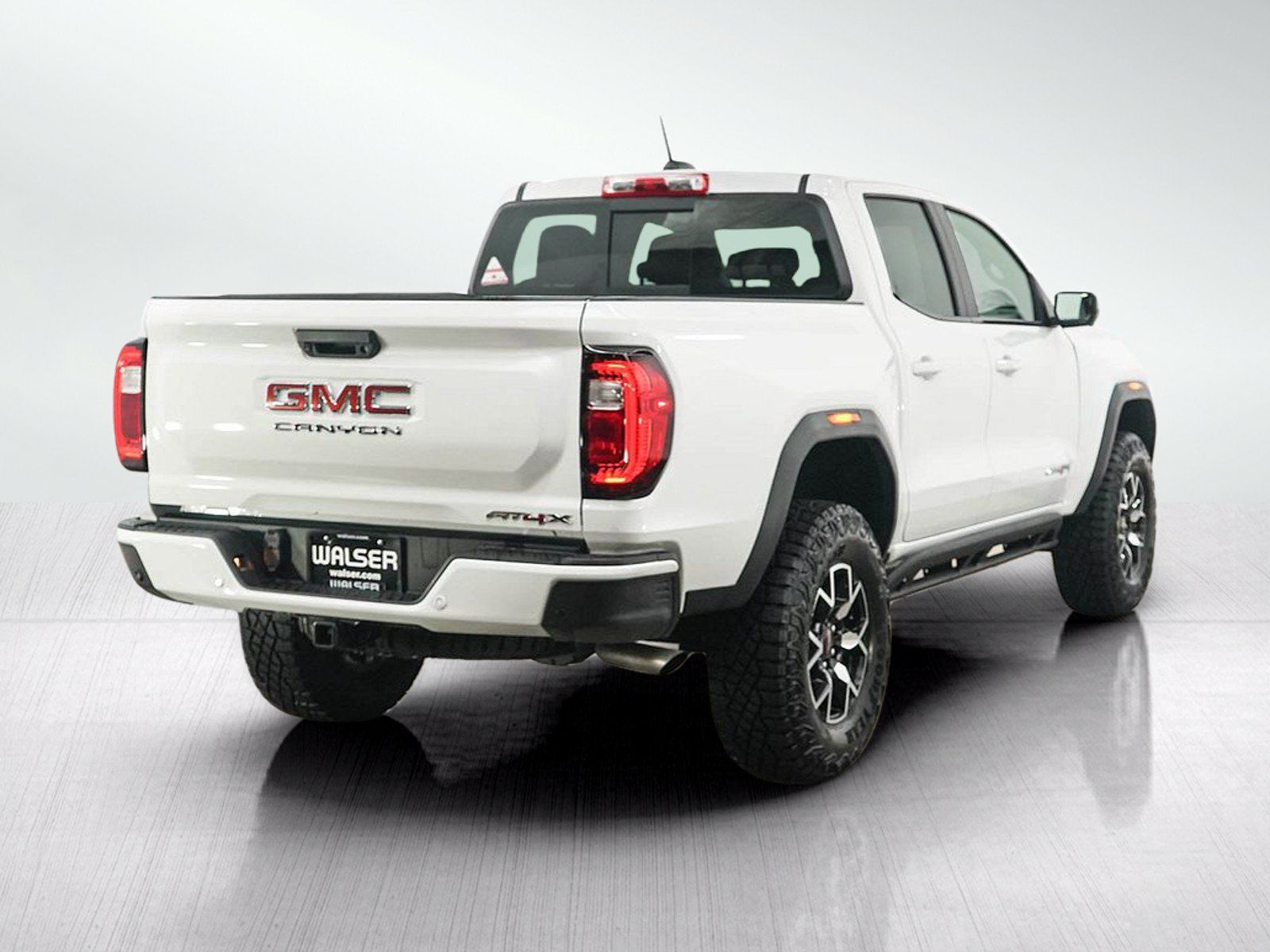 Used 2026 GMC Canyon AT4X AWD/4WD image 5