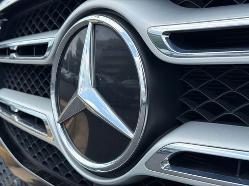 Used 2022 Mercedes-Benz GLE 350 4MATIC w/ Premium Package image 14