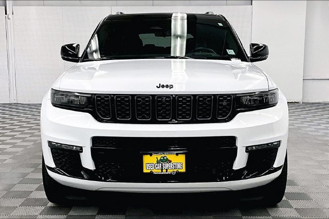 Used 2023 Jeep Grand Cherokee L Summit w/ Rear Seat Video Group I AWD/4WD image 4