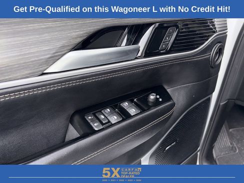 Used 2024 Jeep Wagoneer L Series II image 20