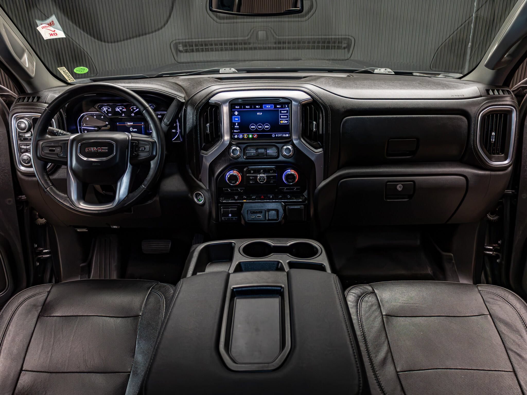 Used 2020 GMC Sierra 3500 SLT w/ Gooseneck/5TH Wheel Package AWD/4WD image 13
