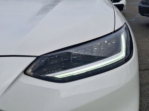 Used 2025 Honda HR-V LX image 9