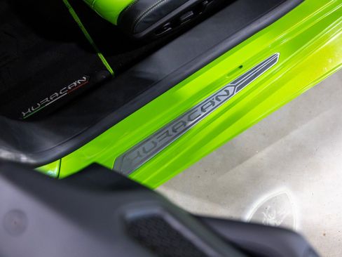 Used 2023 Lamborghini Huracan EVO AWD/4WD image 40