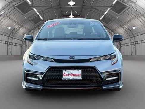 Used 2022 Toyota Corolla SE FWD image 2